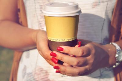 テイクアウトコーヒーの経営は儲かる《開業資金を投資します》